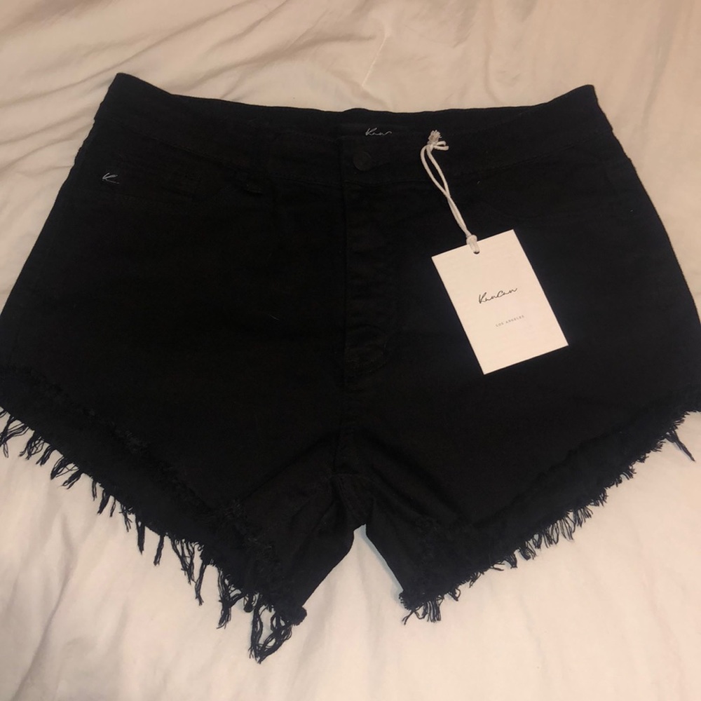 KanCan Black Short
